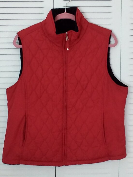 VTG FREE COUNTRY L REVERSIBLE VEST FULL ZIP QUILTED RED FAUX FUR BLACK VINTAGE - Picture 2 of 11